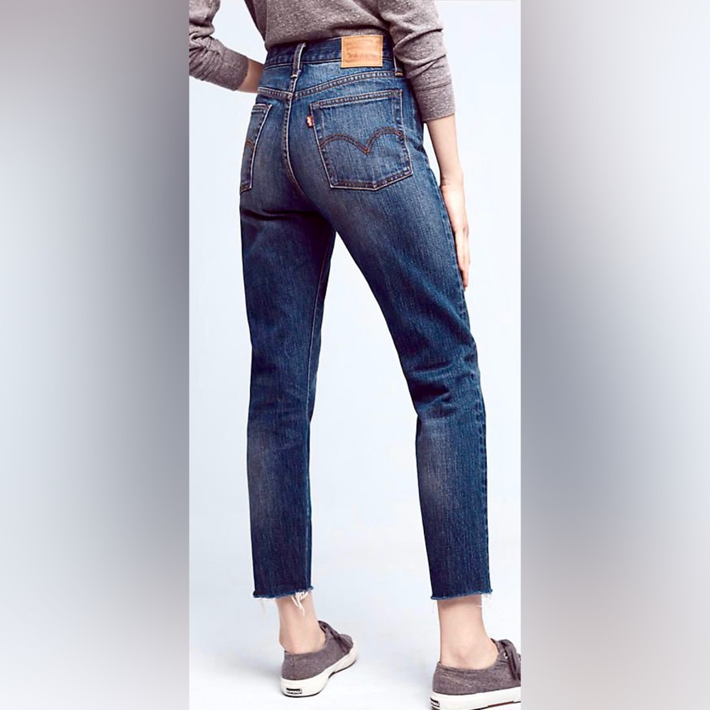 Levi High Waist “Wedgie” Jeans 29